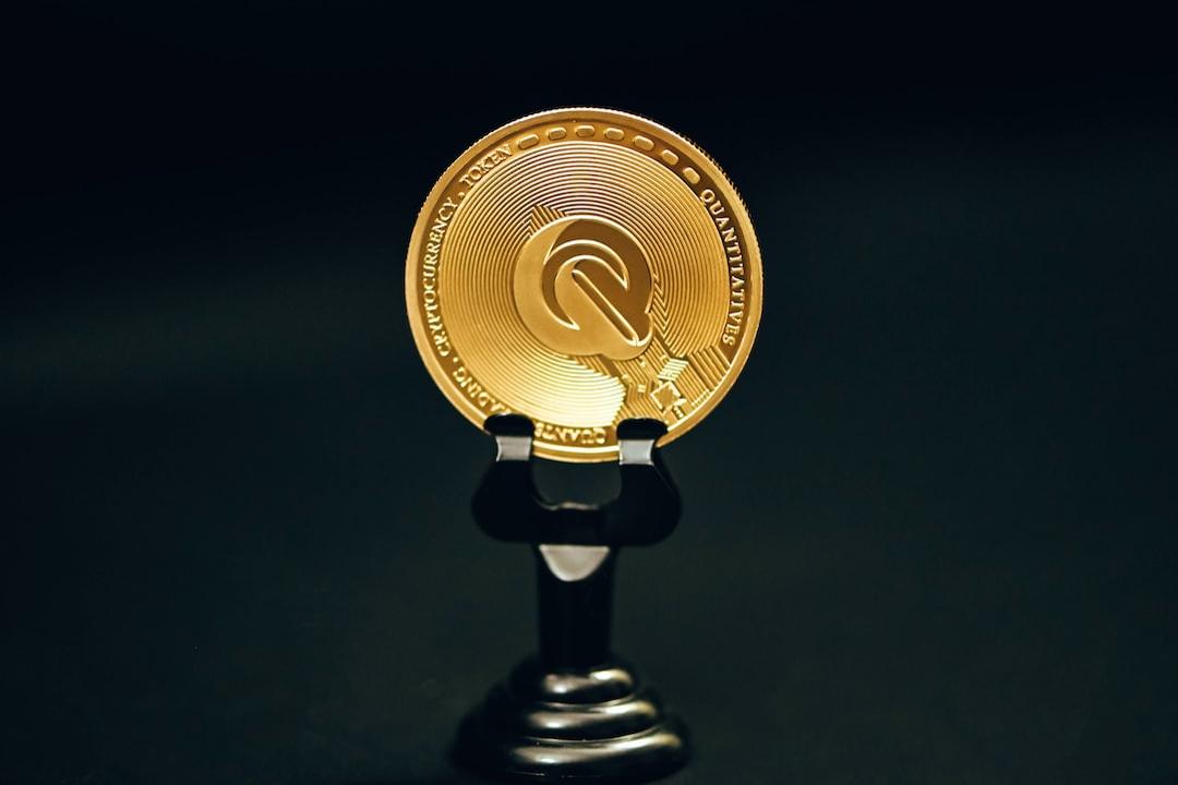 Shiba Inu Price Declines 17% as Indicators Signal Bearish Trends and Whales Accumulate Trillions