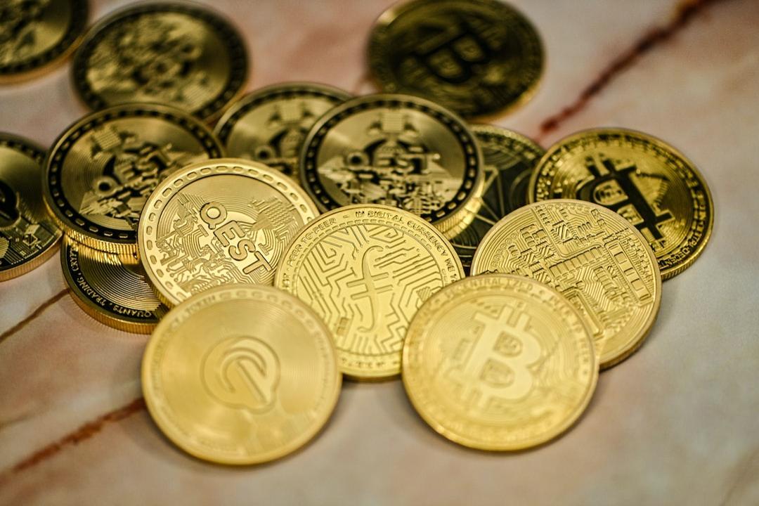 Bitcoin Whales Increase Control Over Supply as Retail Ownership Declines to 17.5%